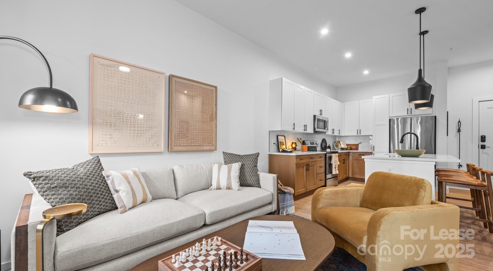 Plaza - Residential Lease