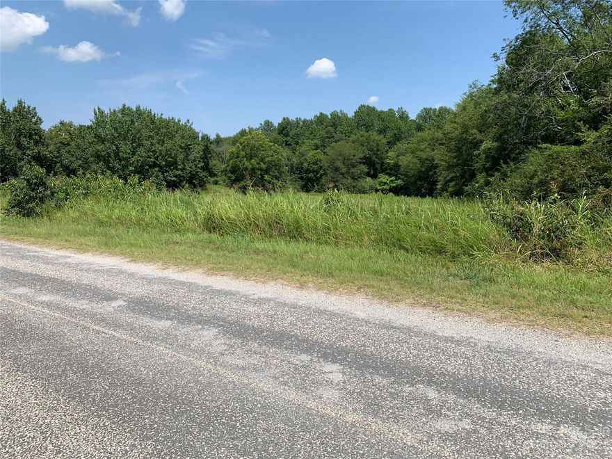 Approximately 3 1/2 acre parcel that was part of a larger tract, RSF-40 zoning, good location, must see, will not last long. Multiple offers have been received on this property. Sellers have directed that all offers be submitted by noon Sunday July 30, 2023.