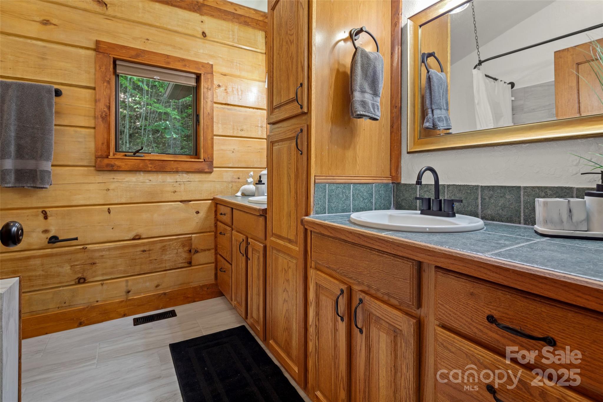 Riverside Estates - Residential