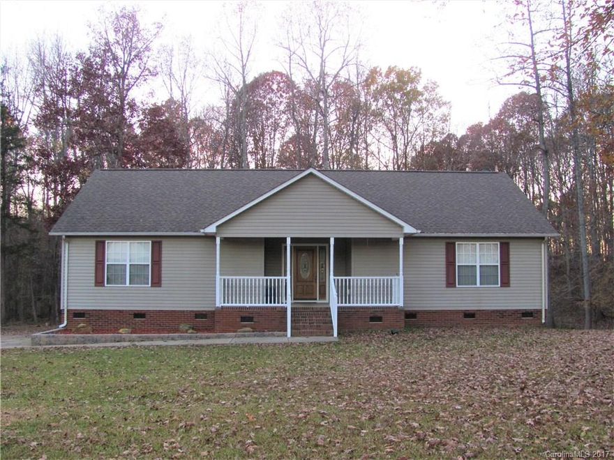 Nice 3bd/2ba house on 1.68-acre lot. Established Fairwood Neighborhood.  Freshly painted, new carpet throughout.  Call today to show.