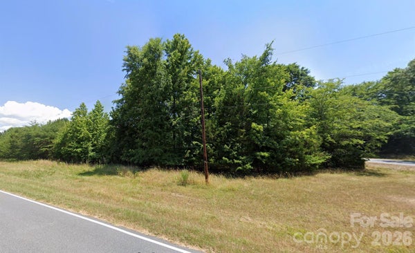 LITTLE FOX RD, RANDLEMAN, NC 27317 - Image f9ef19d1e8080cd581eb37f7e8401e01/1325816472