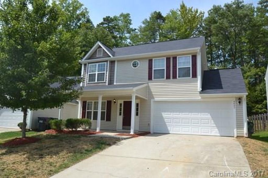 AVAILABLE 3.1.17. 4 bed 2 1/2 bath. Walk into front door w/living room or office on left. Thru hallway is modern kitchen with lots of cabinet space. Continue into the large open den w/ gas logs fireplace & large dining area. Go out the back door to a private fenced back yard  w/concrete patio. Master w/separate shower and garden tub and double vanity sinks. HVAC have separate controls for up/down areas to control heating/air comfort on both levels. All this with an attached 2 car garage. 
.