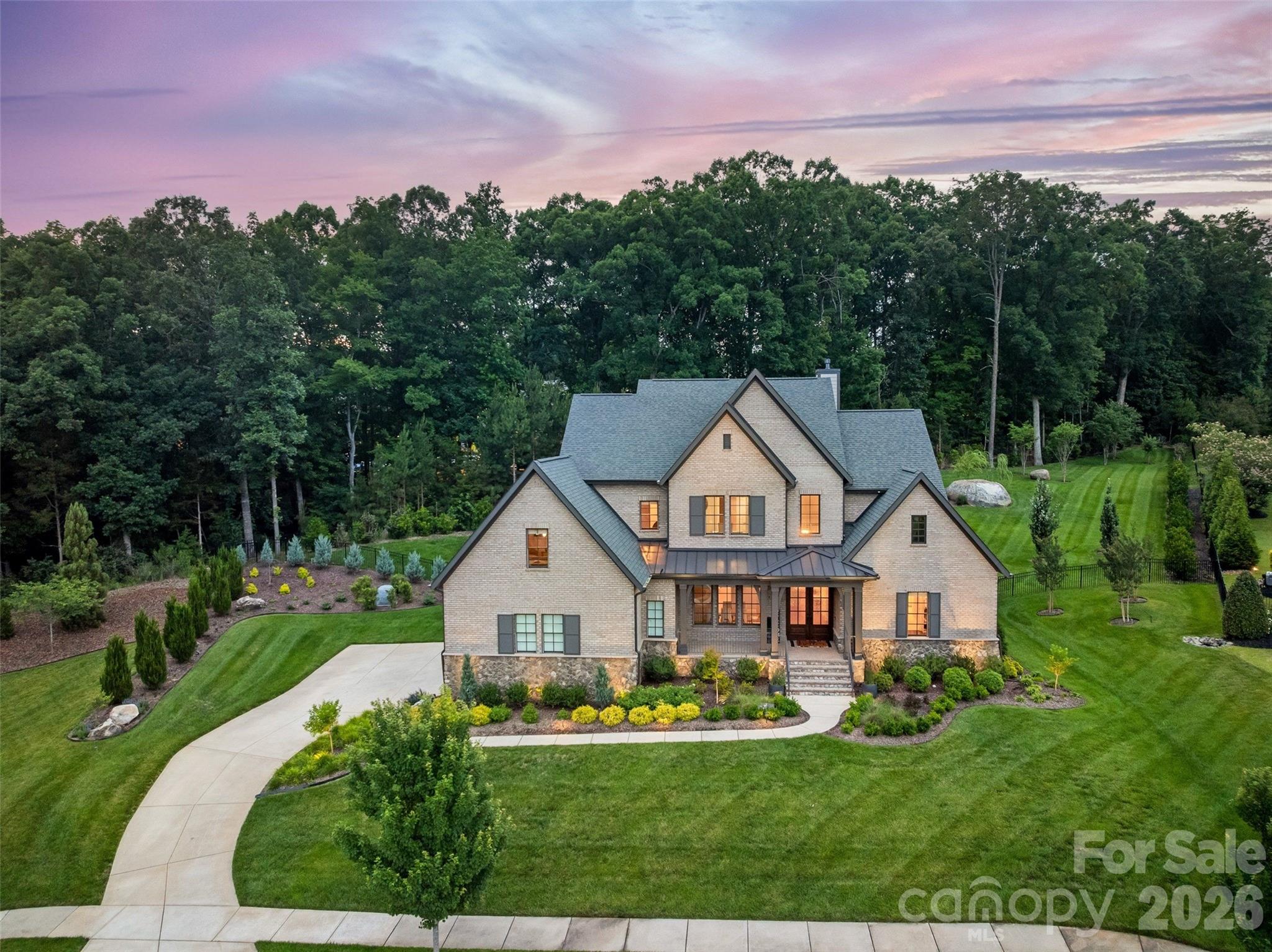 1115 Shelton Oaks Court