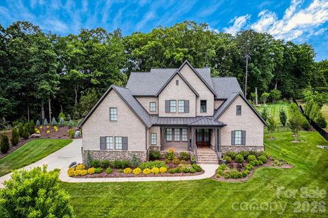 Photo of 1115 Shelton Oaks Court, Matthews, NC 28105 (MLS # 4389046)