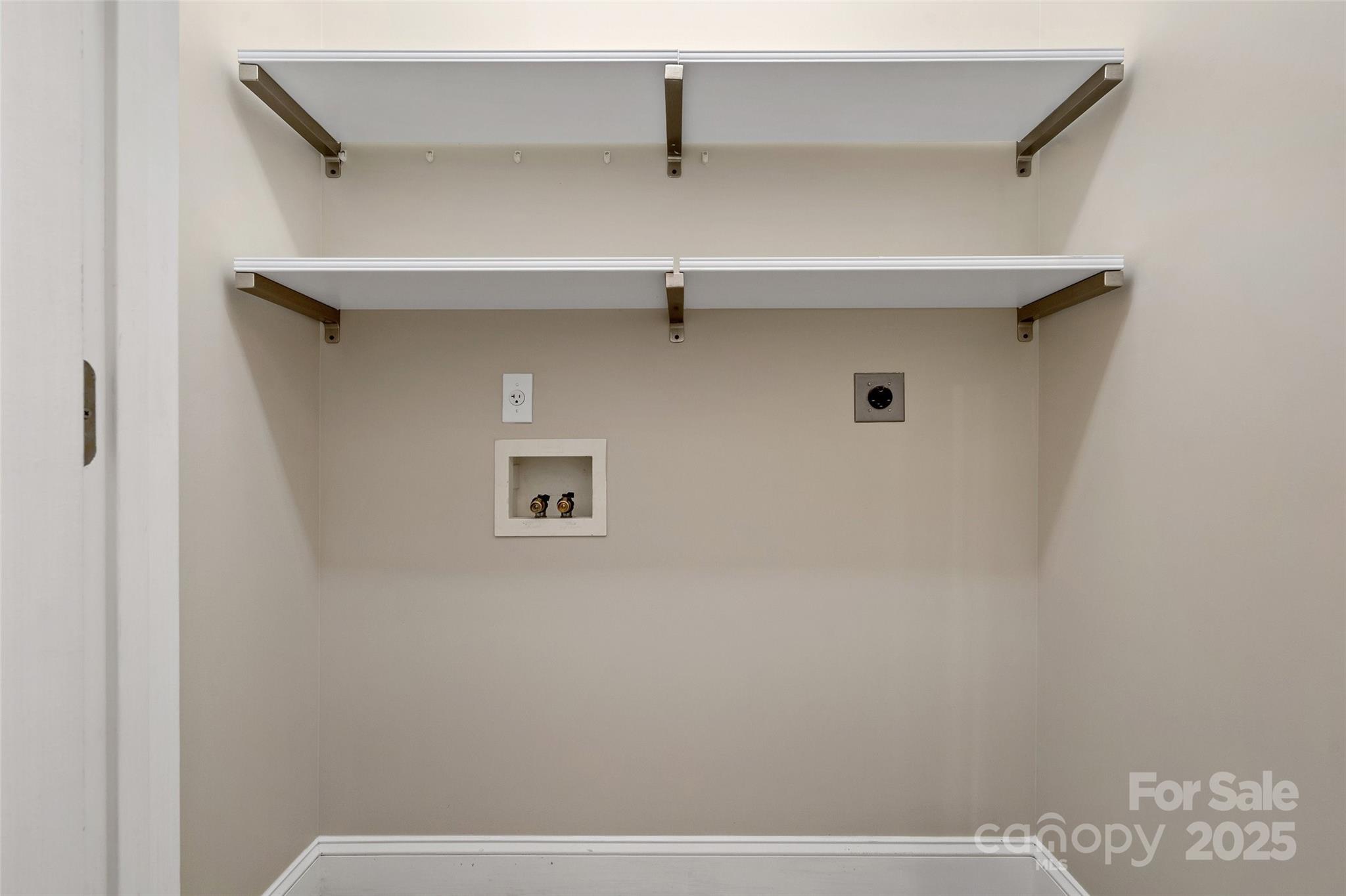 Laurel Court - Residential