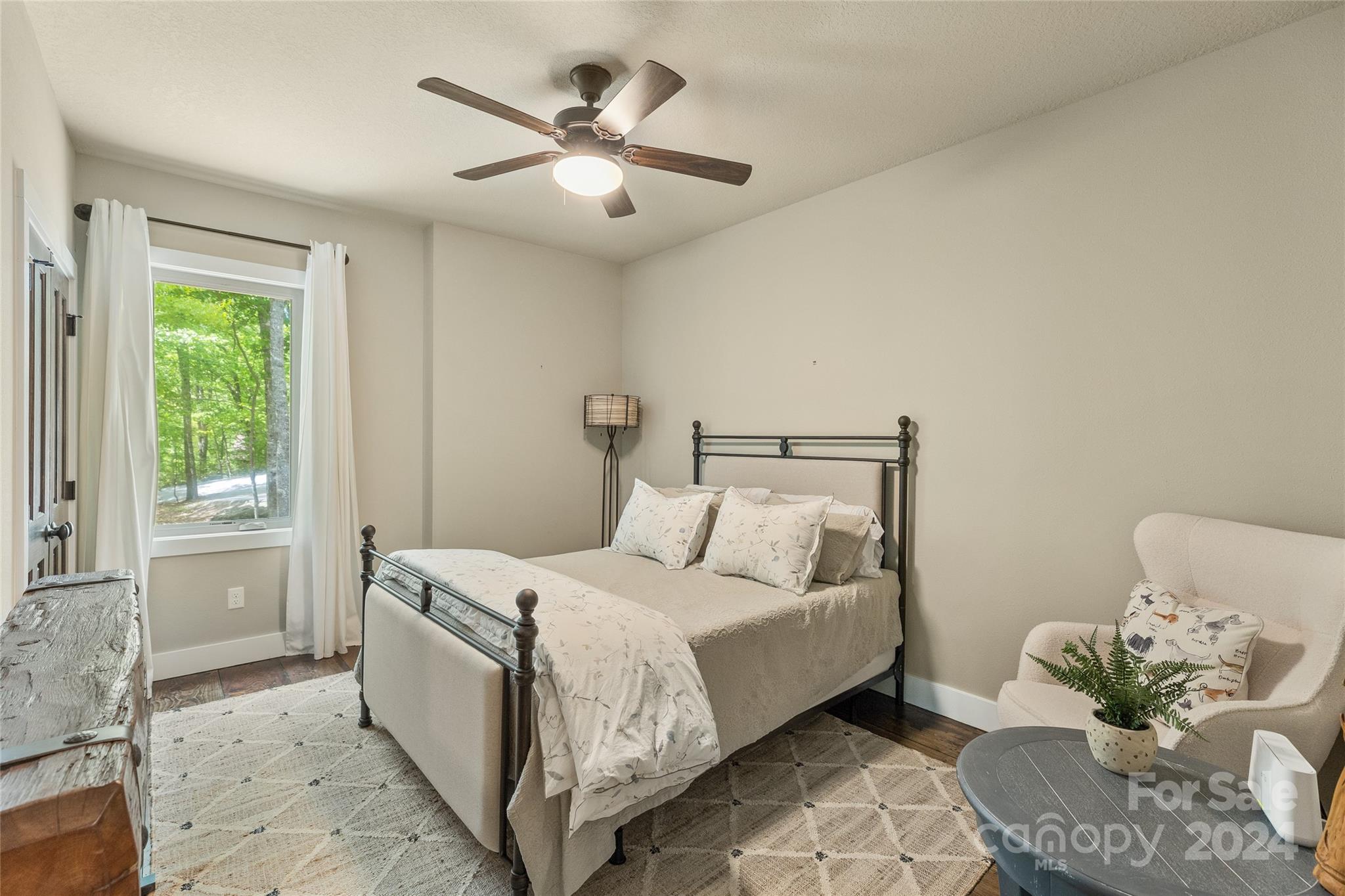 Holly Forest - Residential