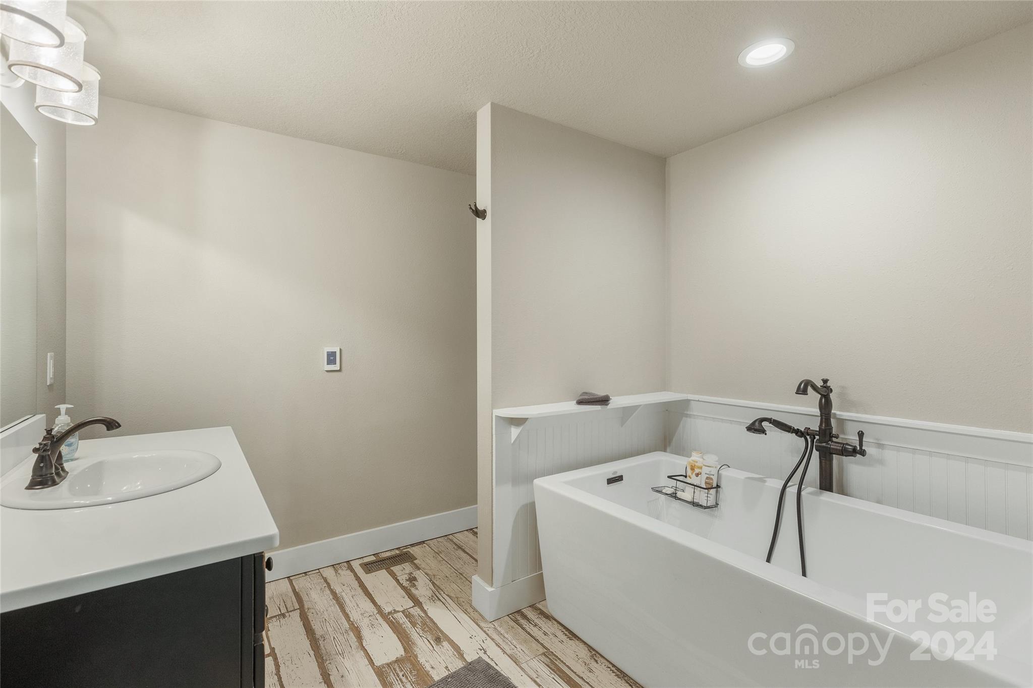 Holly Forest - Residential