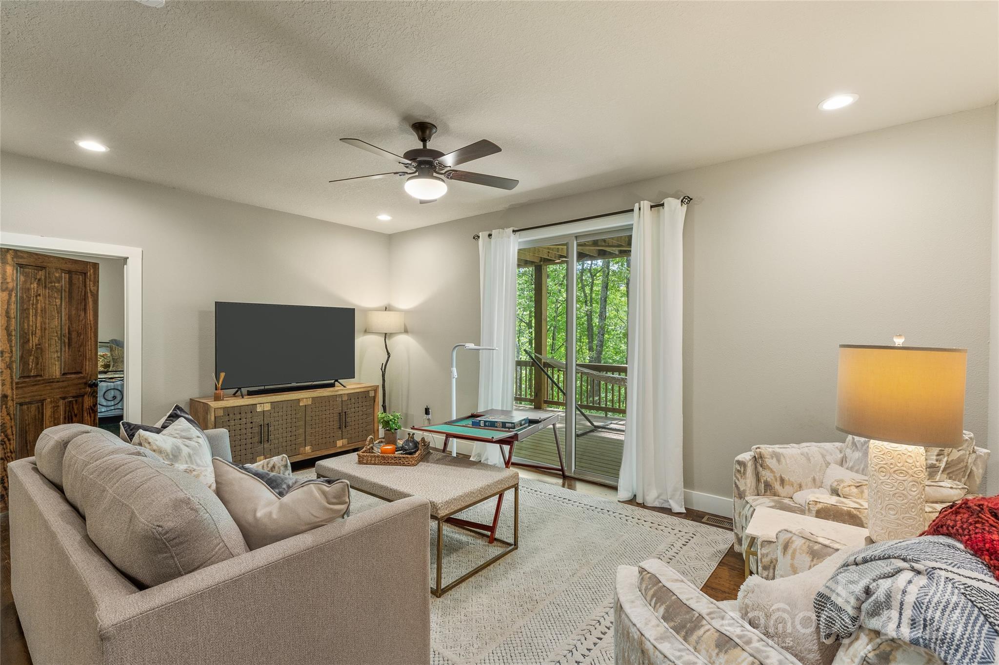 Holly Forest - Residential