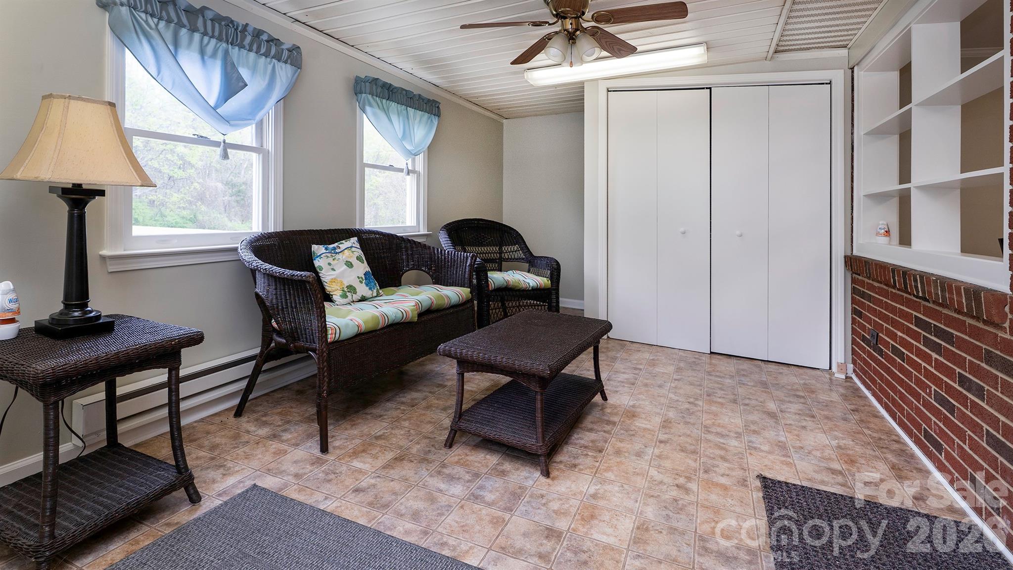 2700 Mount Pleasant Road S