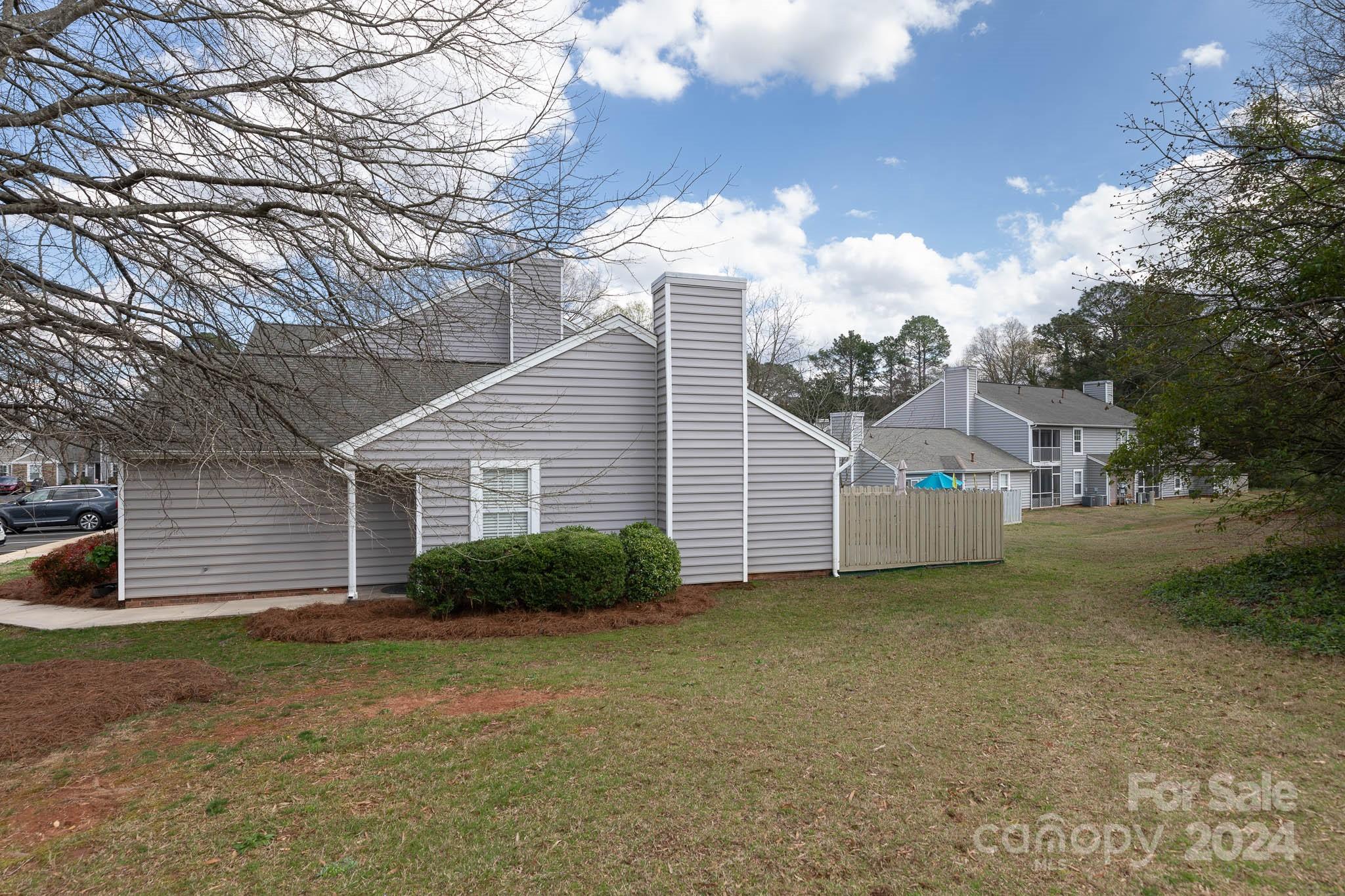 Fairlawn Villas - Residential