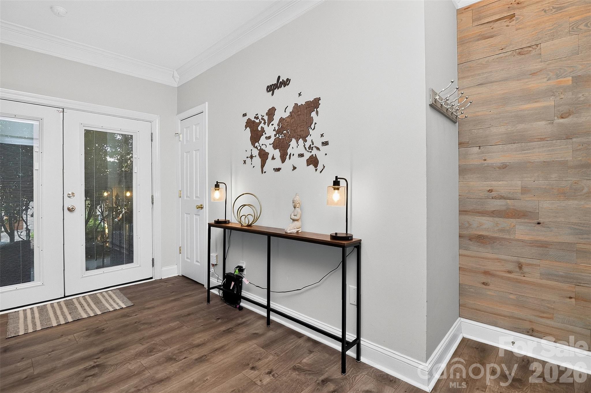1012 Queens Road C