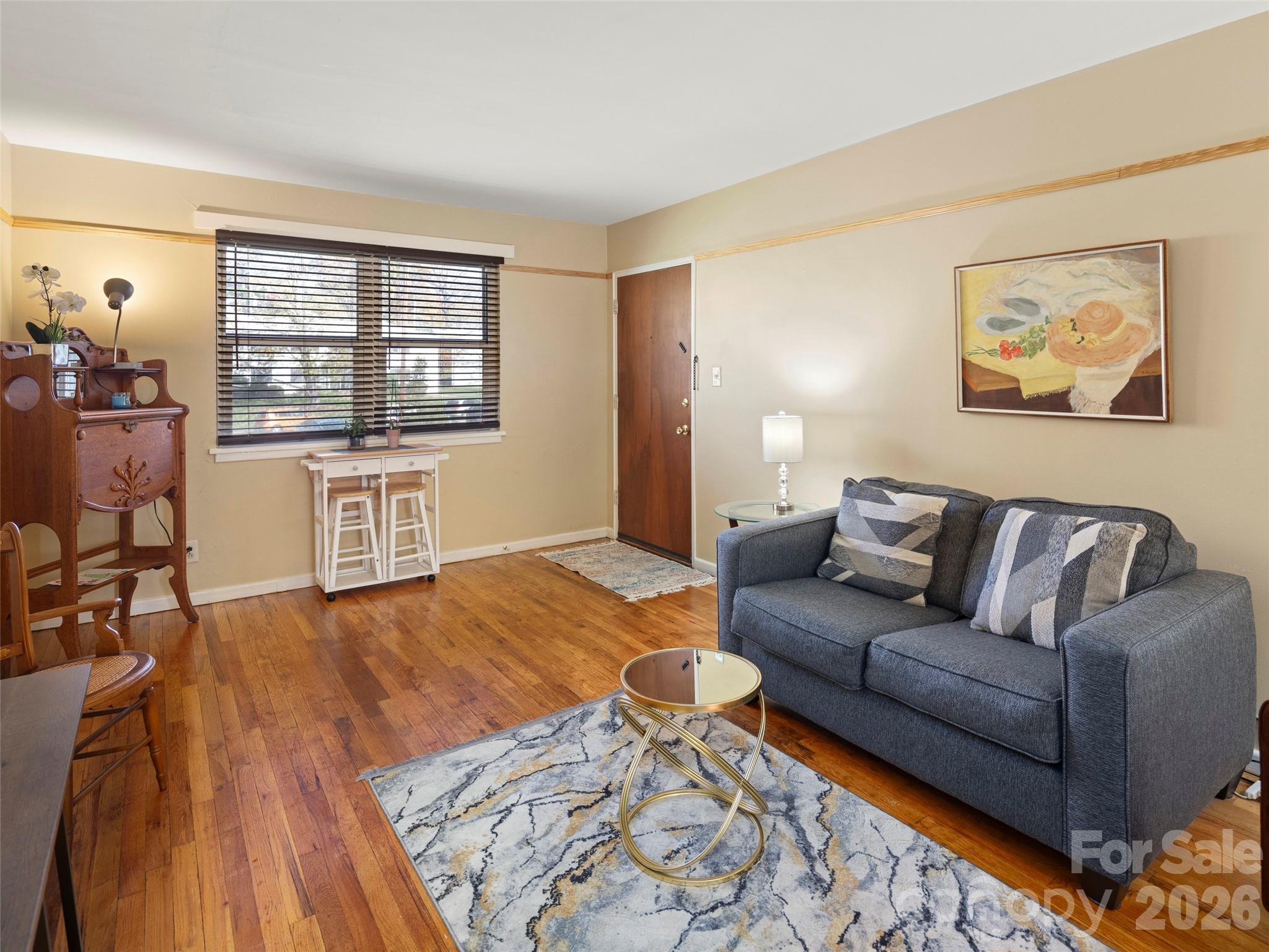 8 Units - 615 Biltmore Avenue