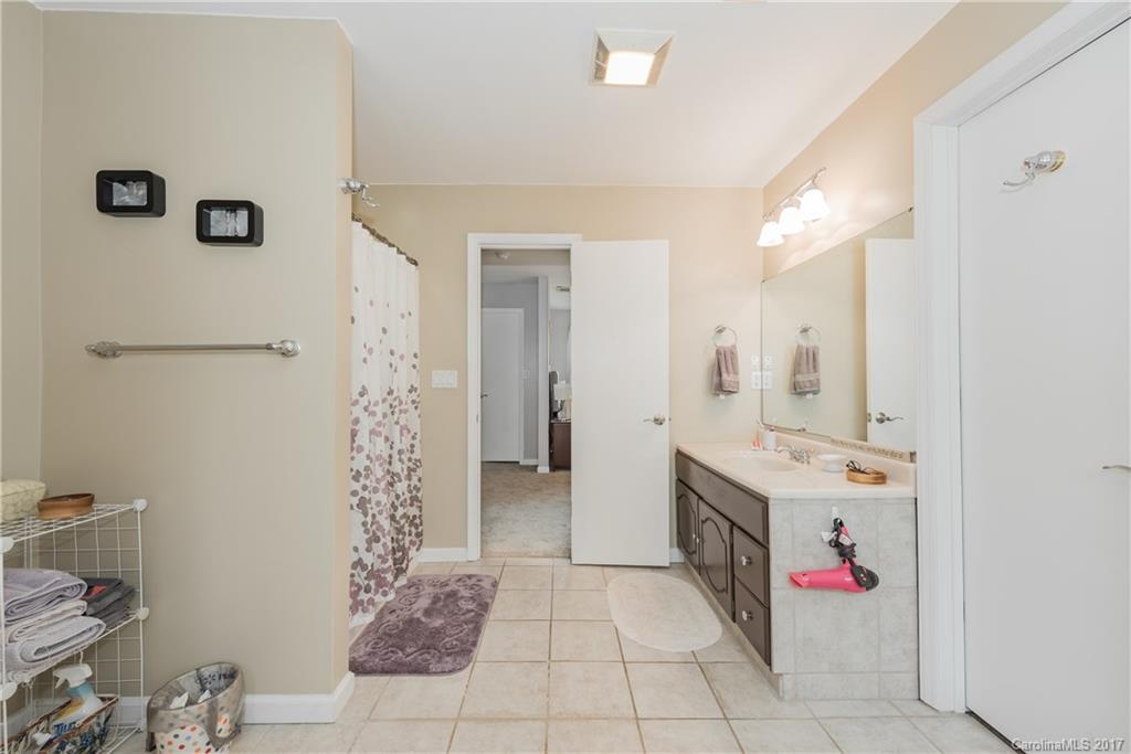 TEGA CAY - Residential