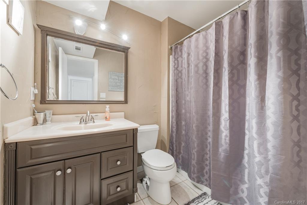 TEGA CAY - Residential