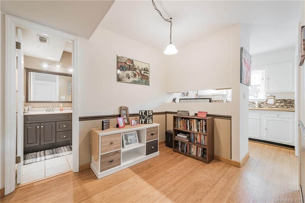 TEGA CAY - Residential