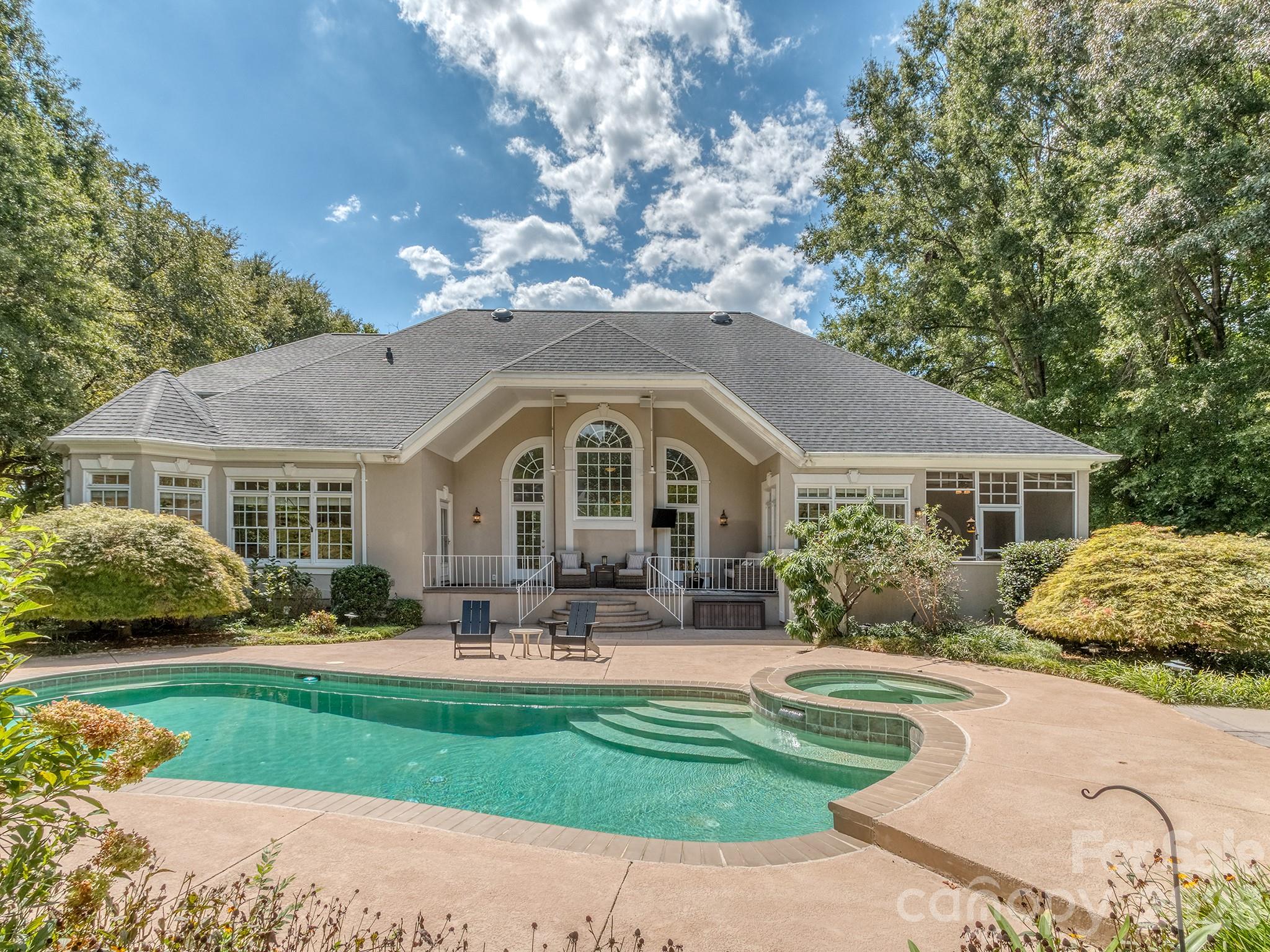 1733 White Pond Lane
