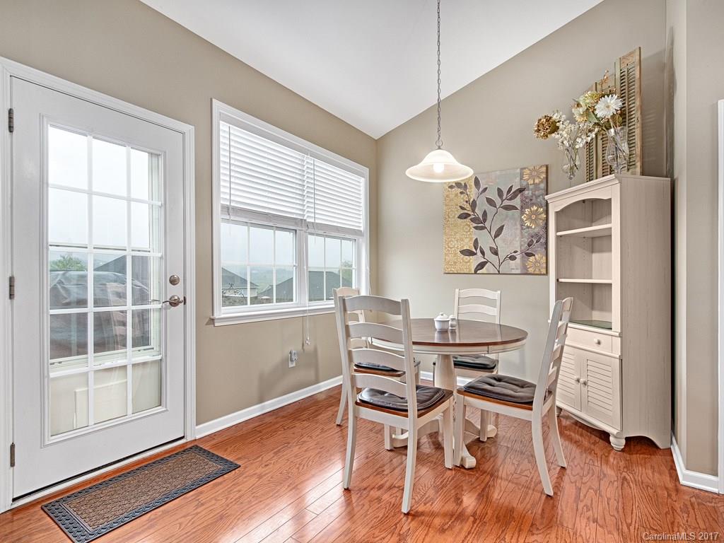 Waightstill Mountain - Residential