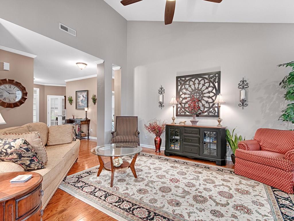 Waightstill Mountain - Residential