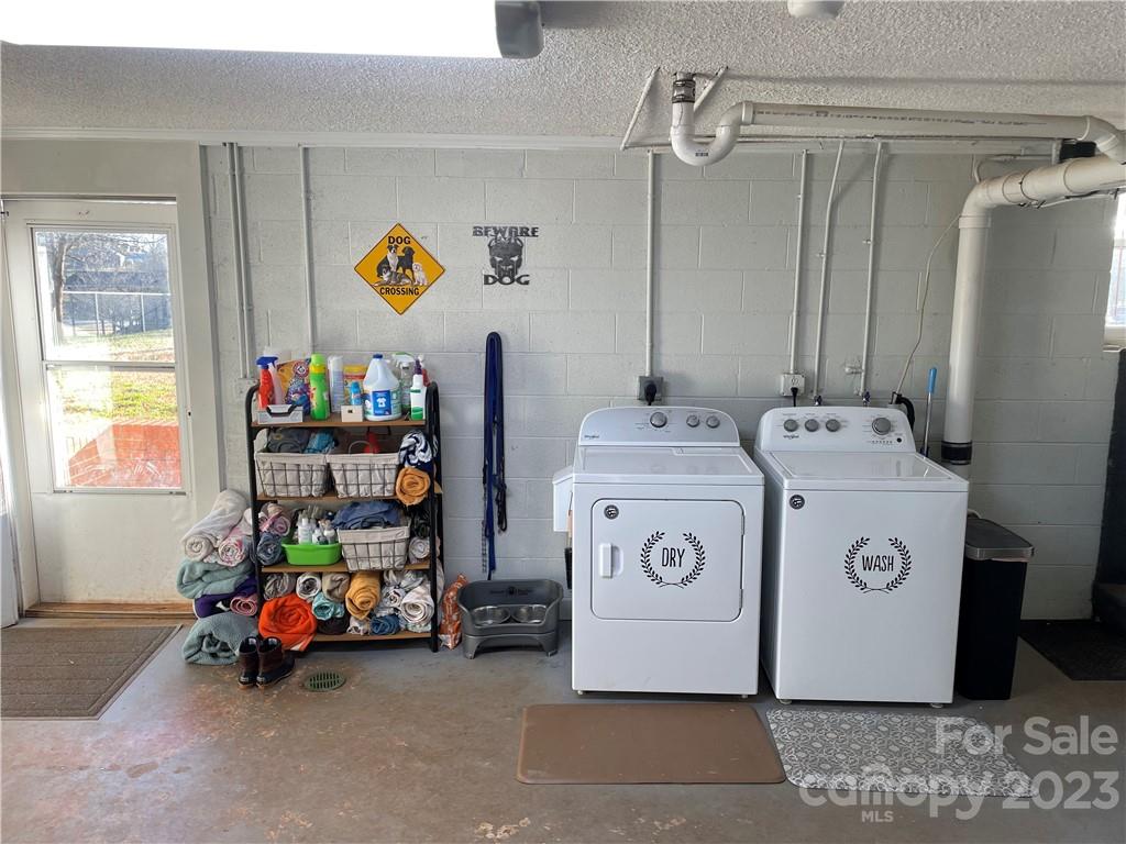 Mammoth Oaks - Residential