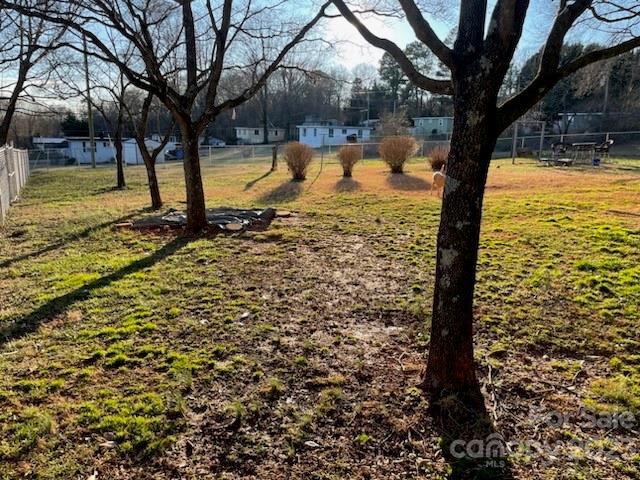 Mammoth Oaks - Residential