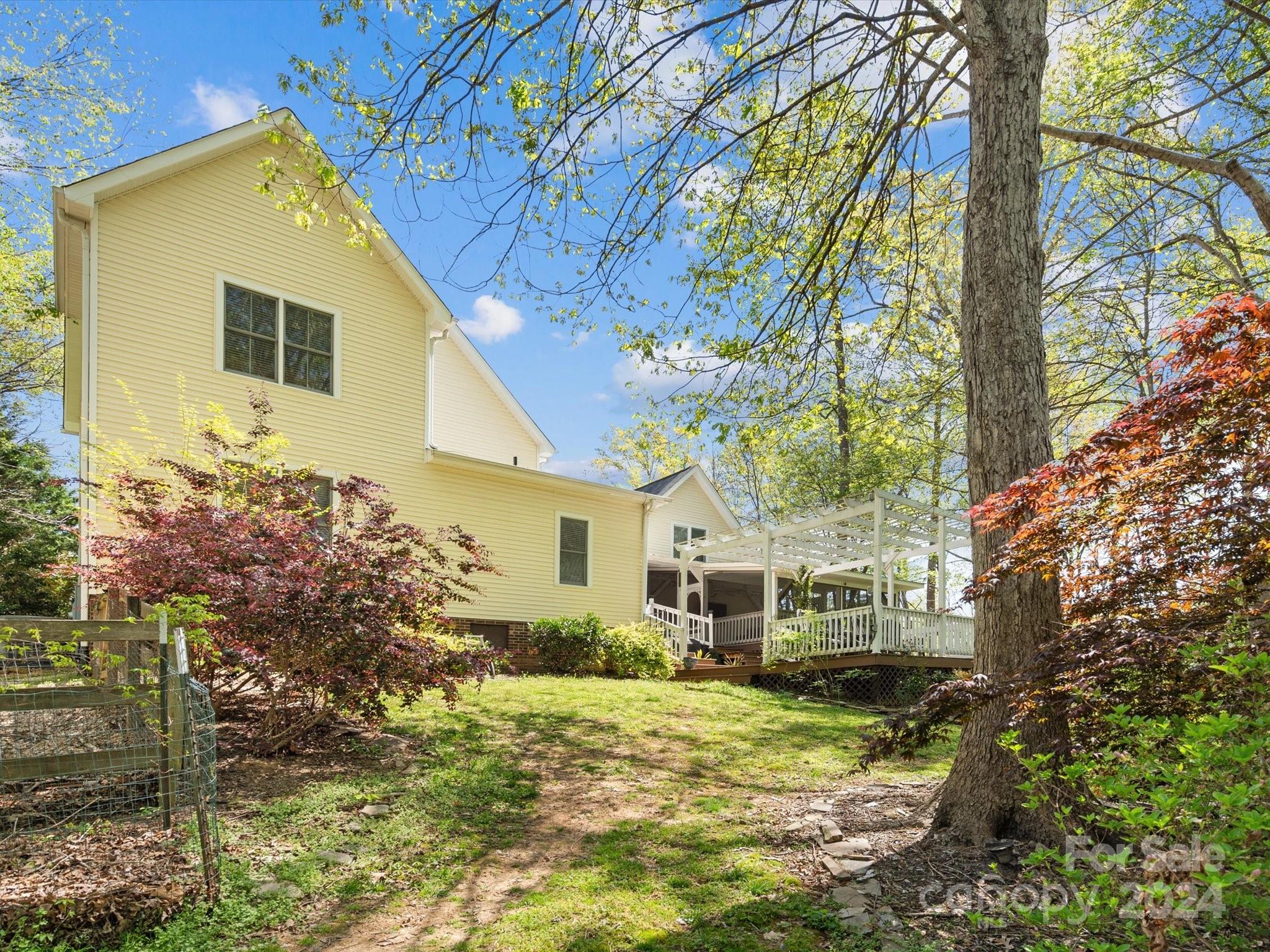 The Hylands - Residential