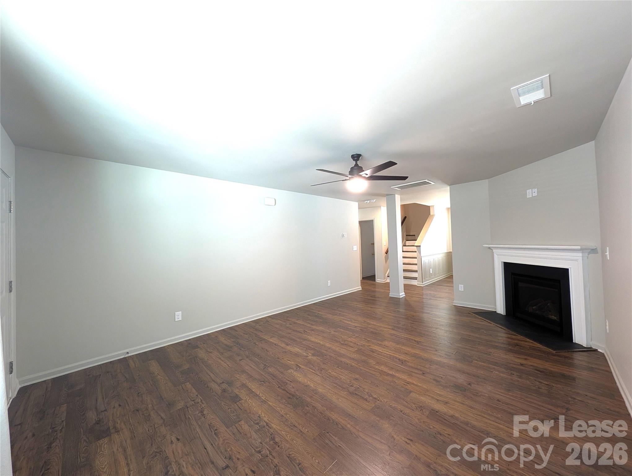 Apple Creek - Residential Lease