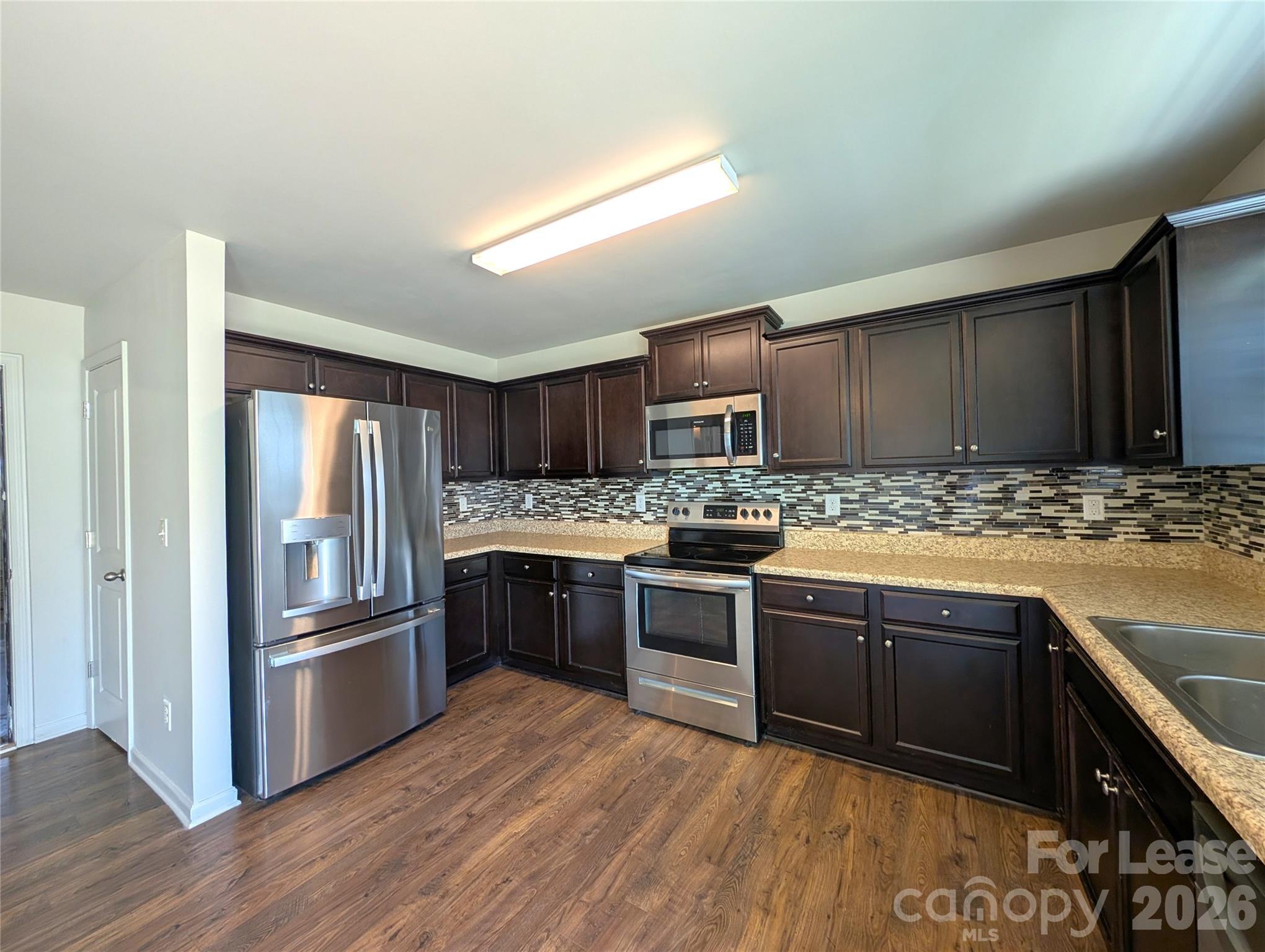 2525 Mcintosh Street