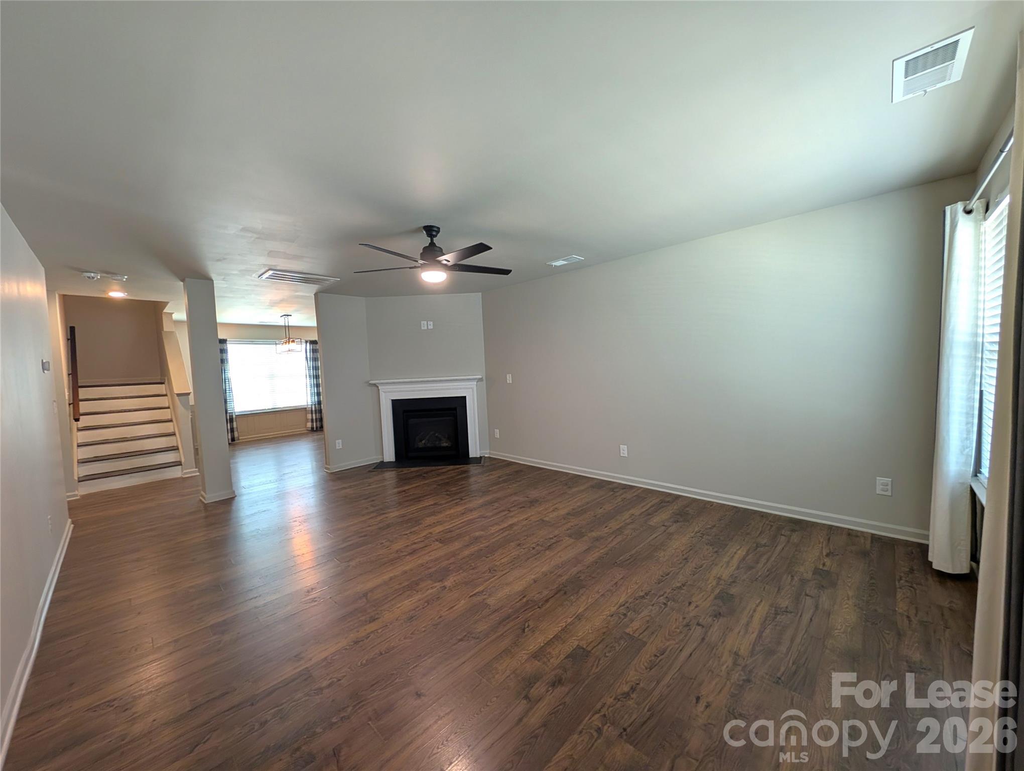 Apple Creek - Residential Lease