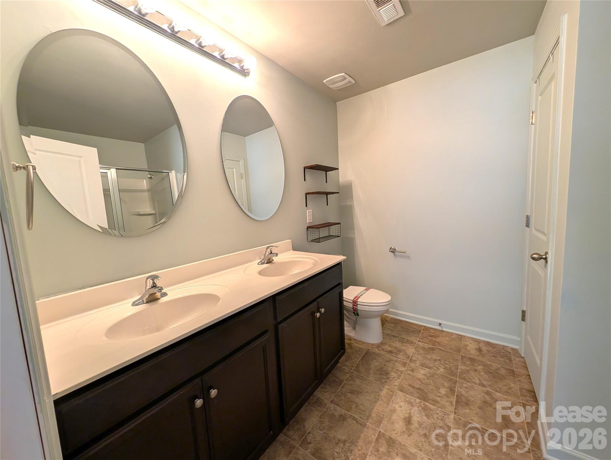 Apple Creek - Residential Lease