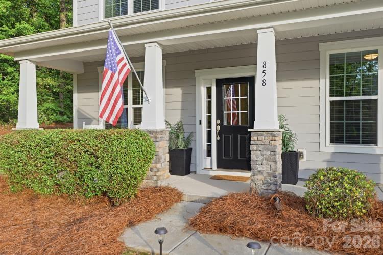 858 Spelman Drive 303