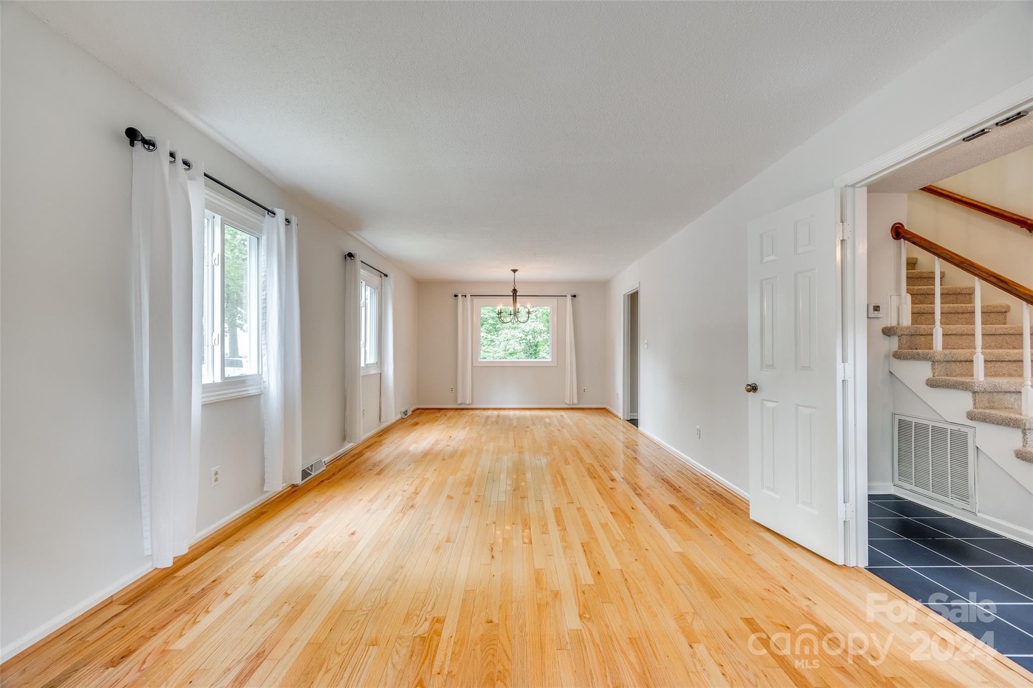 Tega Cay - Residential