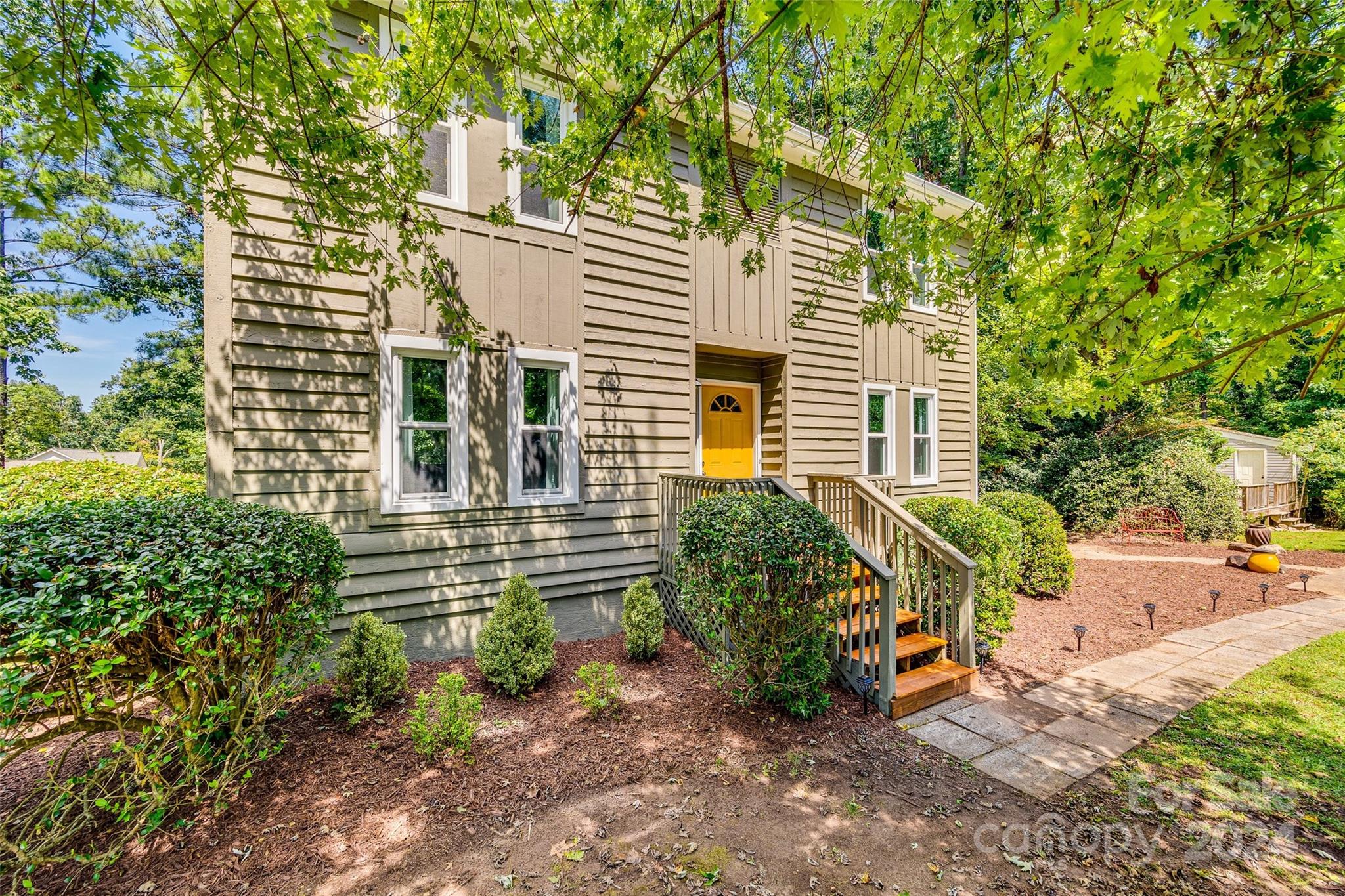 Tega Cay - Residential