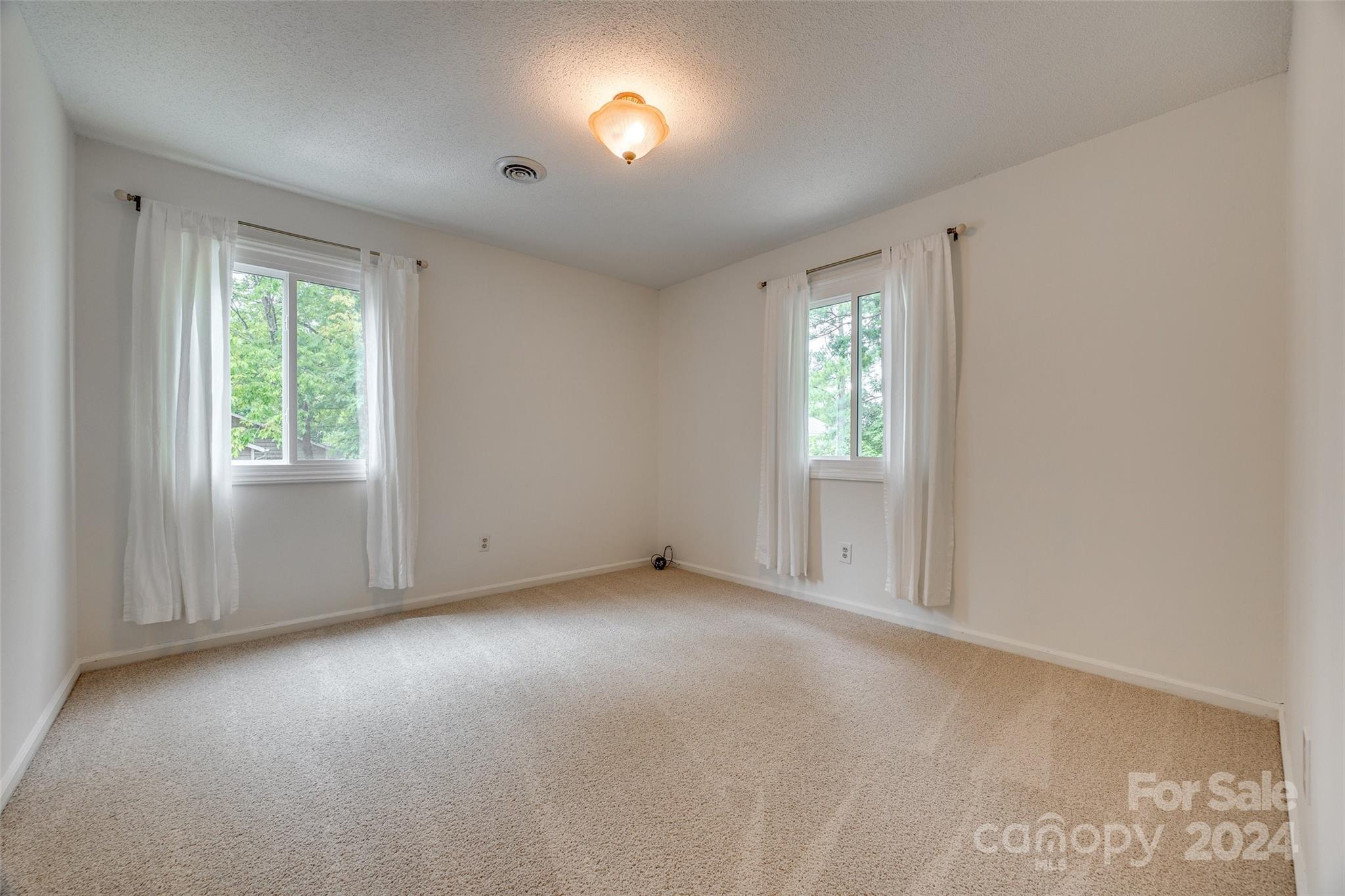 Tega Cay - Residential