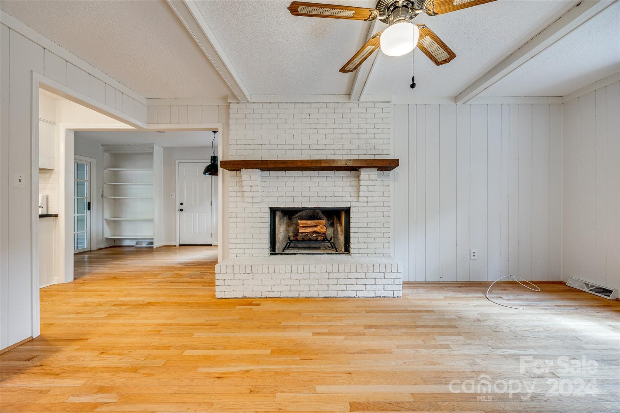 Tega Cay - Residential