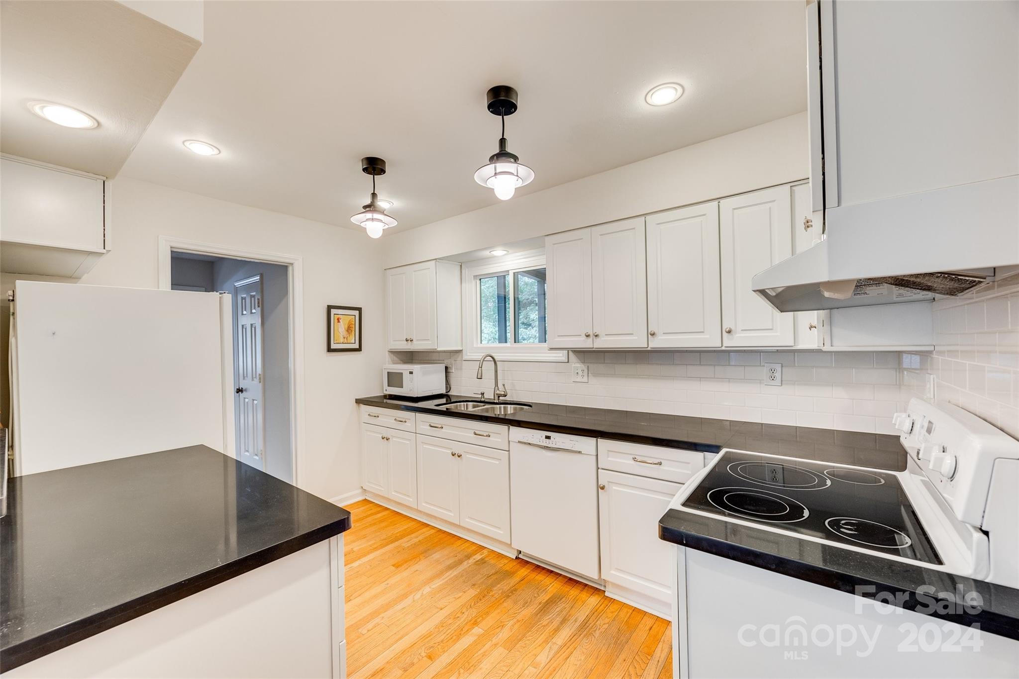 Tega Cay - Residential