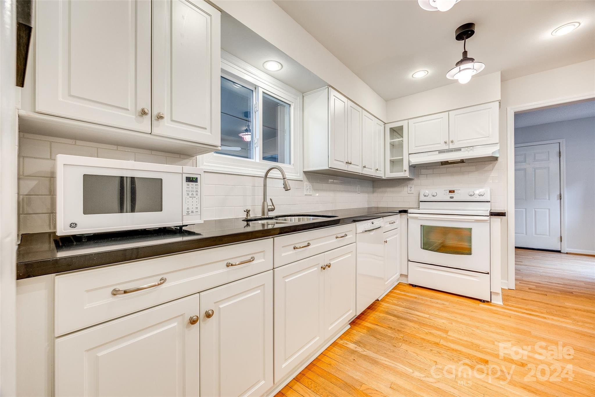 Tega Cay - Residential