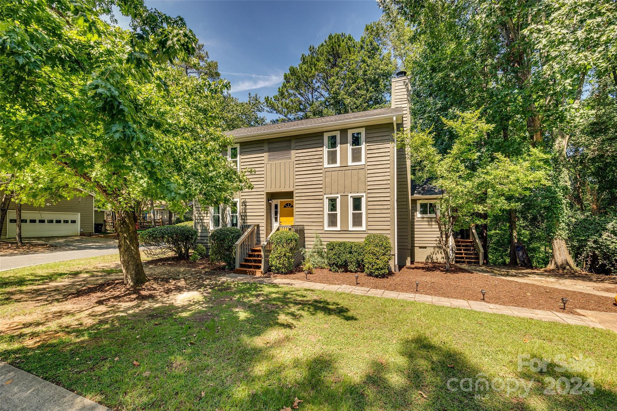 Tega Cay - Residential