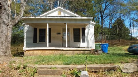 194 Hollins Street Spindale NC 28160