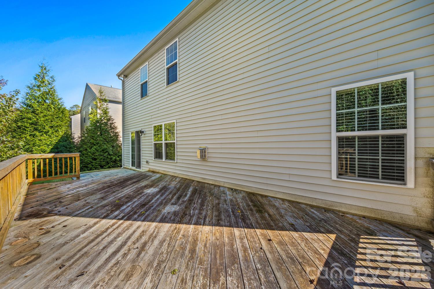 1012 Ellen Lane