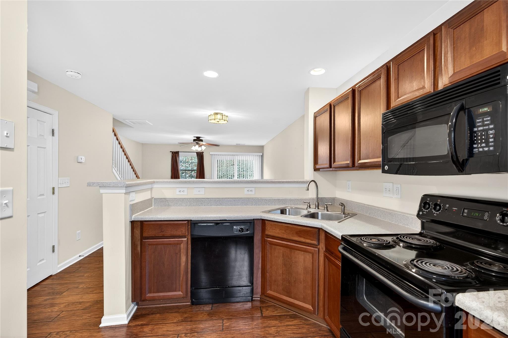 Woodburn Crossing - Residential