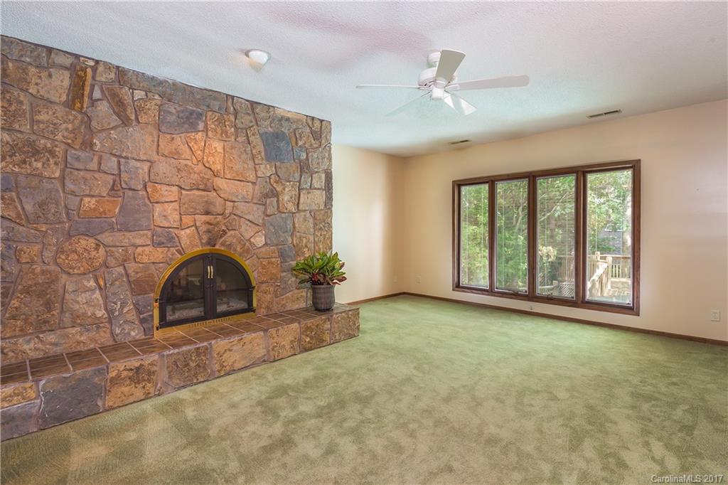 Tega Cay - Residential