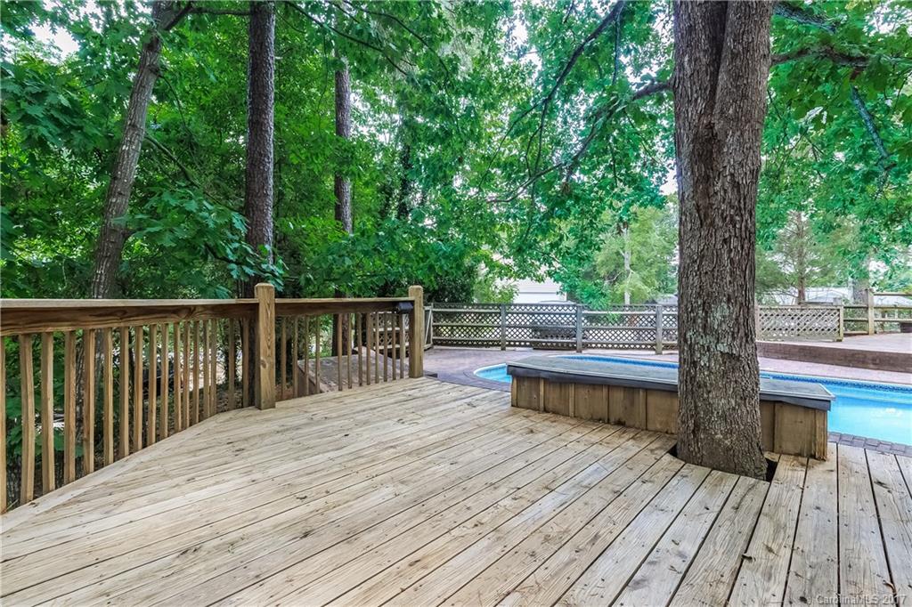 Tega Cay - Residential