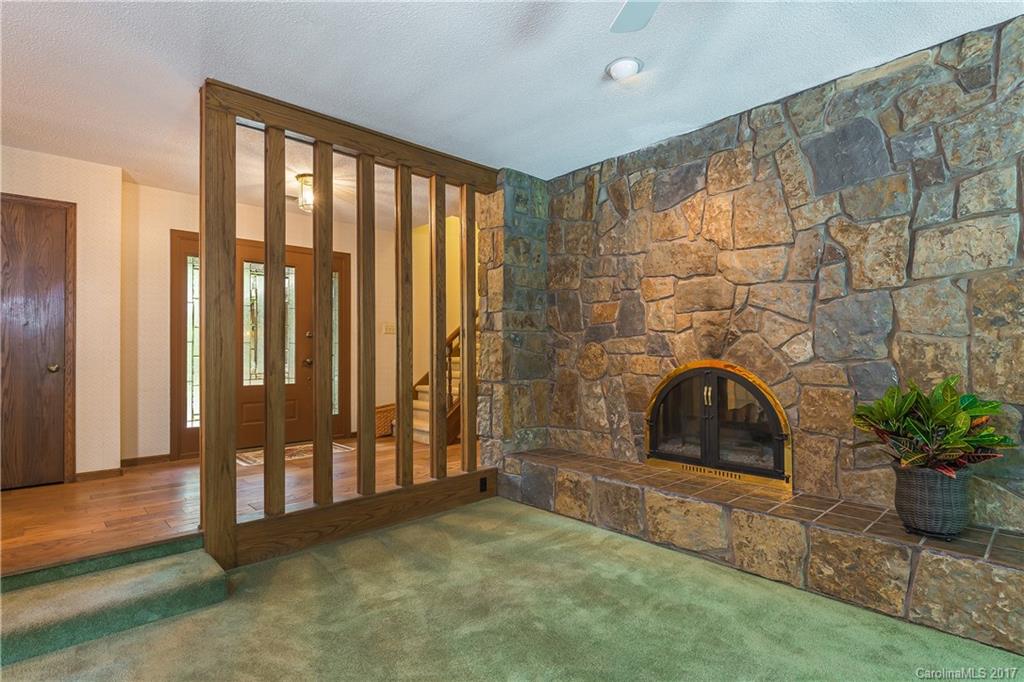 Tega Cay - Residential