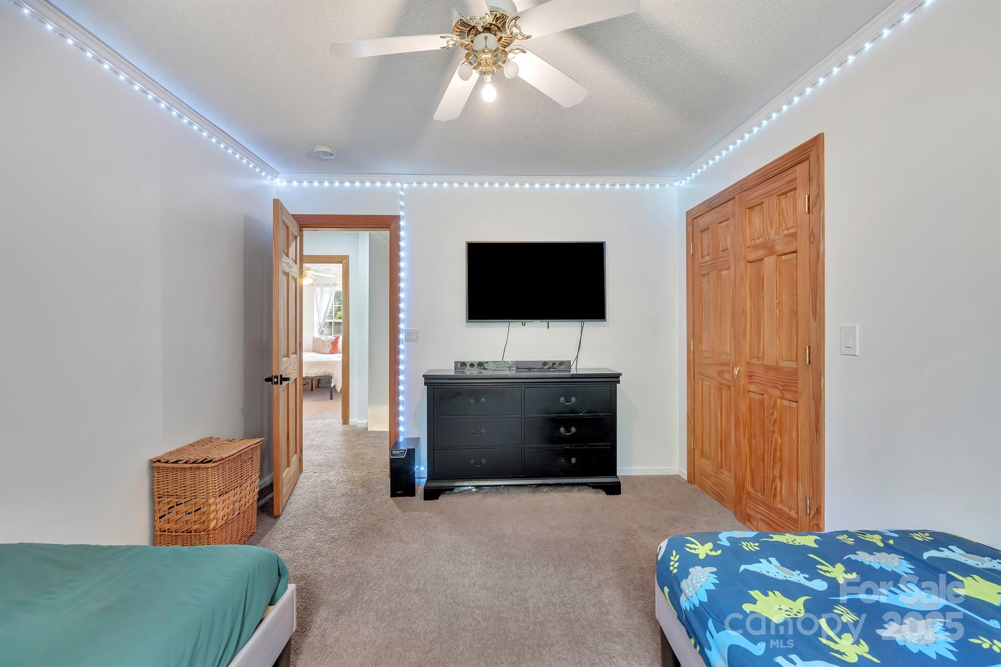 Crabtree Acres - Residential