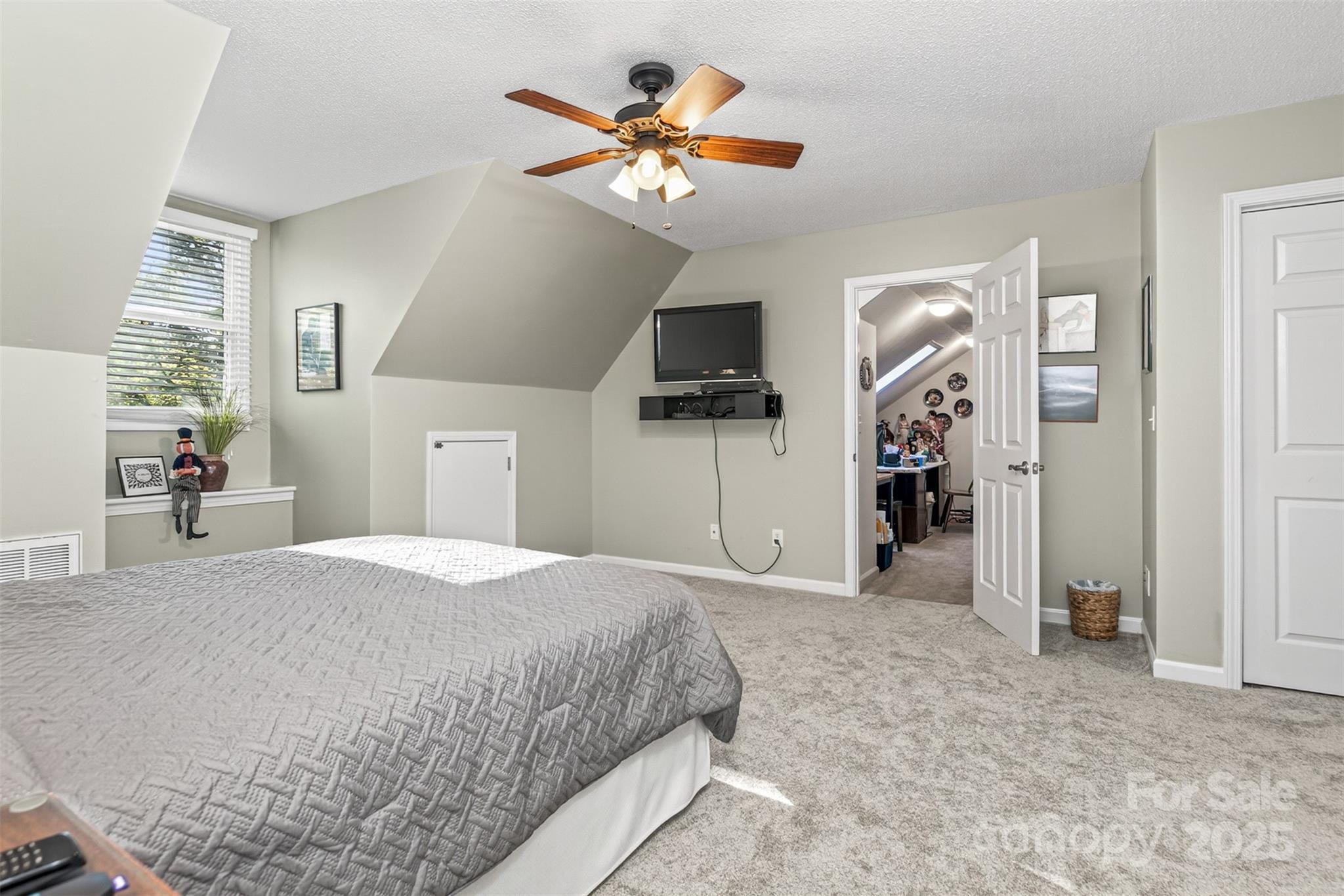 Hidden Hills - Residential