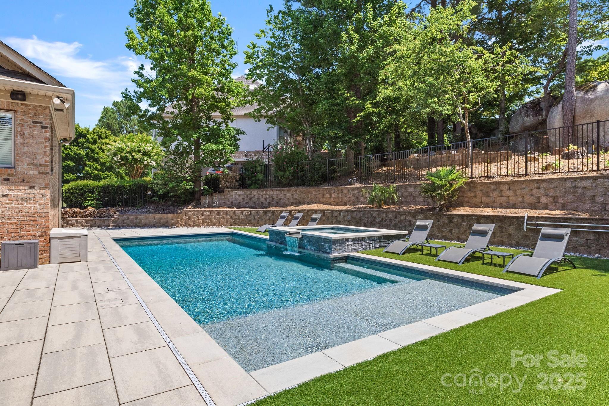1486 Winged Foot Drive
