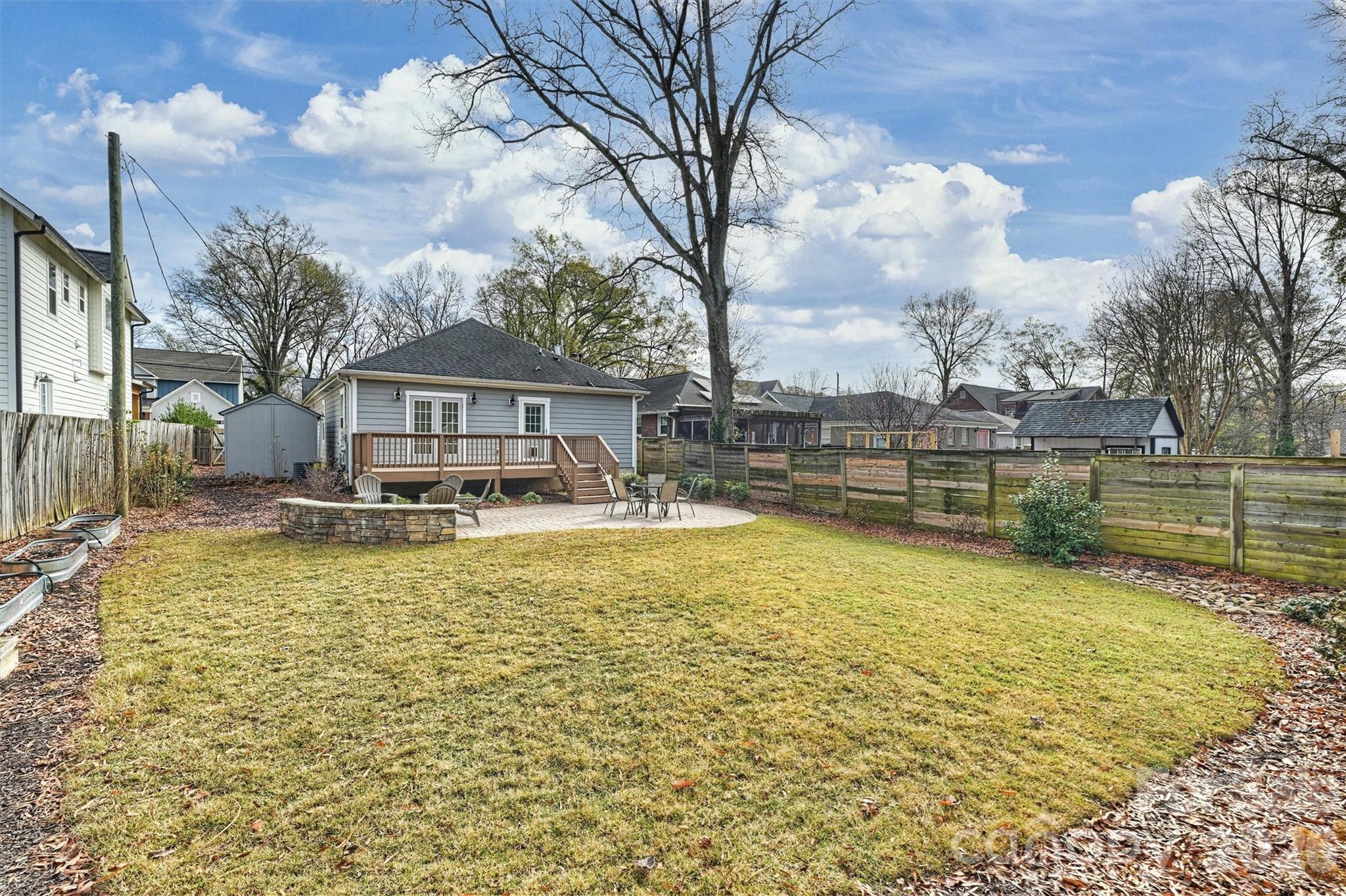 Villa Heights - Residential