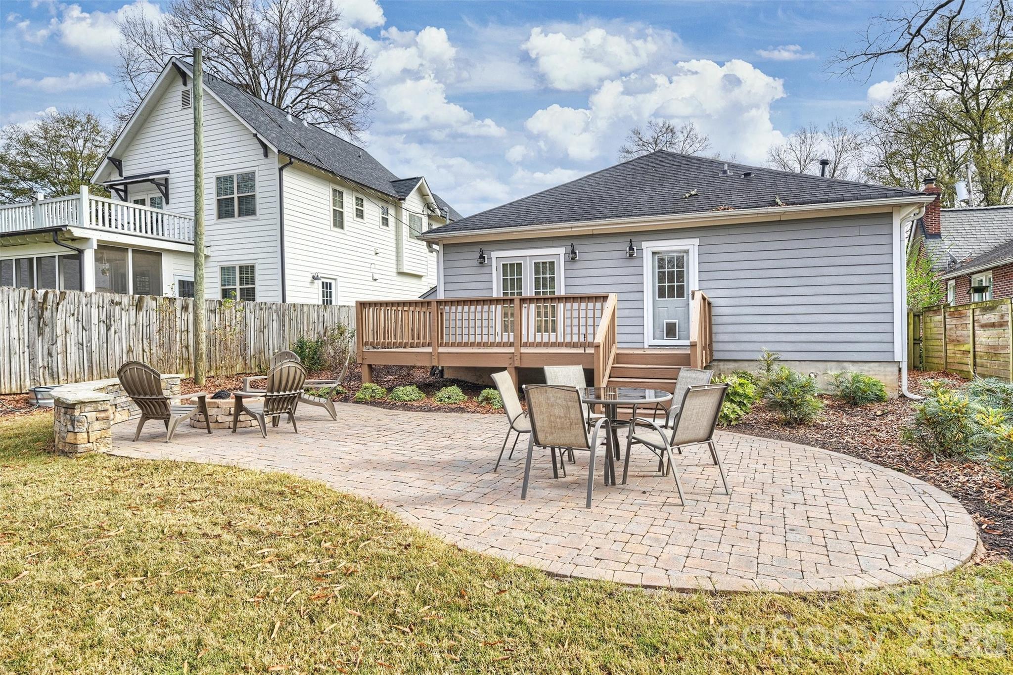 Villa Heights - Residential