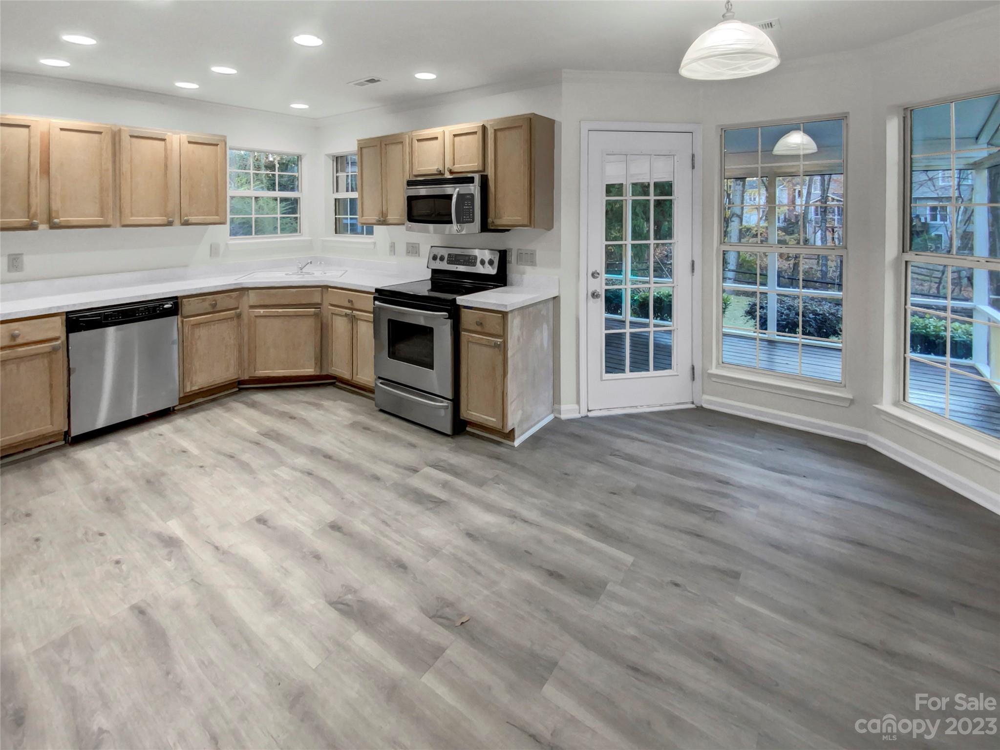 Cameron Wood - Residential