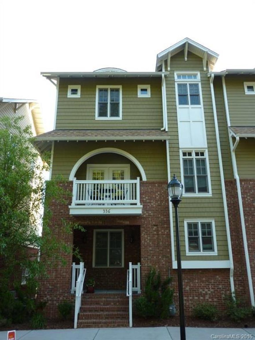 Gorgeous Modern 3-Bedroom End Unit nestled in Dilworth near Southend. Walking distance to light rail, shopping as well as many restaurants.Skyline views of Uptown from Master.Hardwoods & Granite counters throughout. Wet Bar w/ Wine Fridge.Custom EnSuite Bathroom w/ Glass Shower, Soaker tub & Dual Sinks &Custom Closet. Surround Sound.  Gourmet Kitchen w/ Stainless Steel appliances. Gas Range.High Efficiency Washer & Dryer. All appliances included. Covered Patios on 1st & 2nd level.